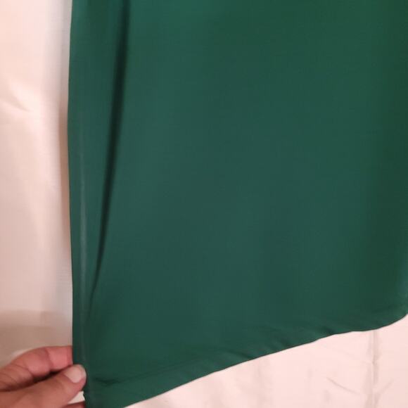 Men's XL Deep Green V-Neck Performance T-Shirt - Picture 6 of 12